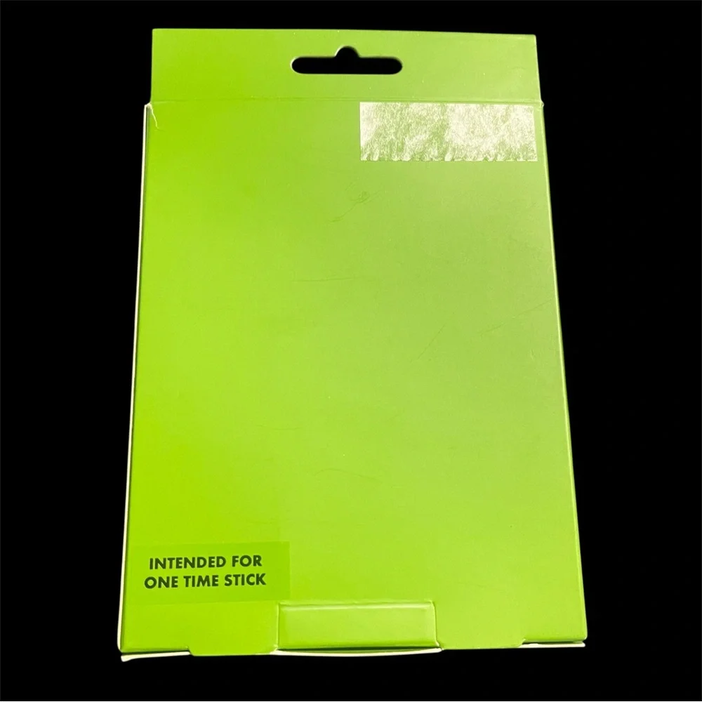 Kate Spade Black Sticker Pocket with Ditsy Rose Print🌹🌹 - Picture 4 of 5